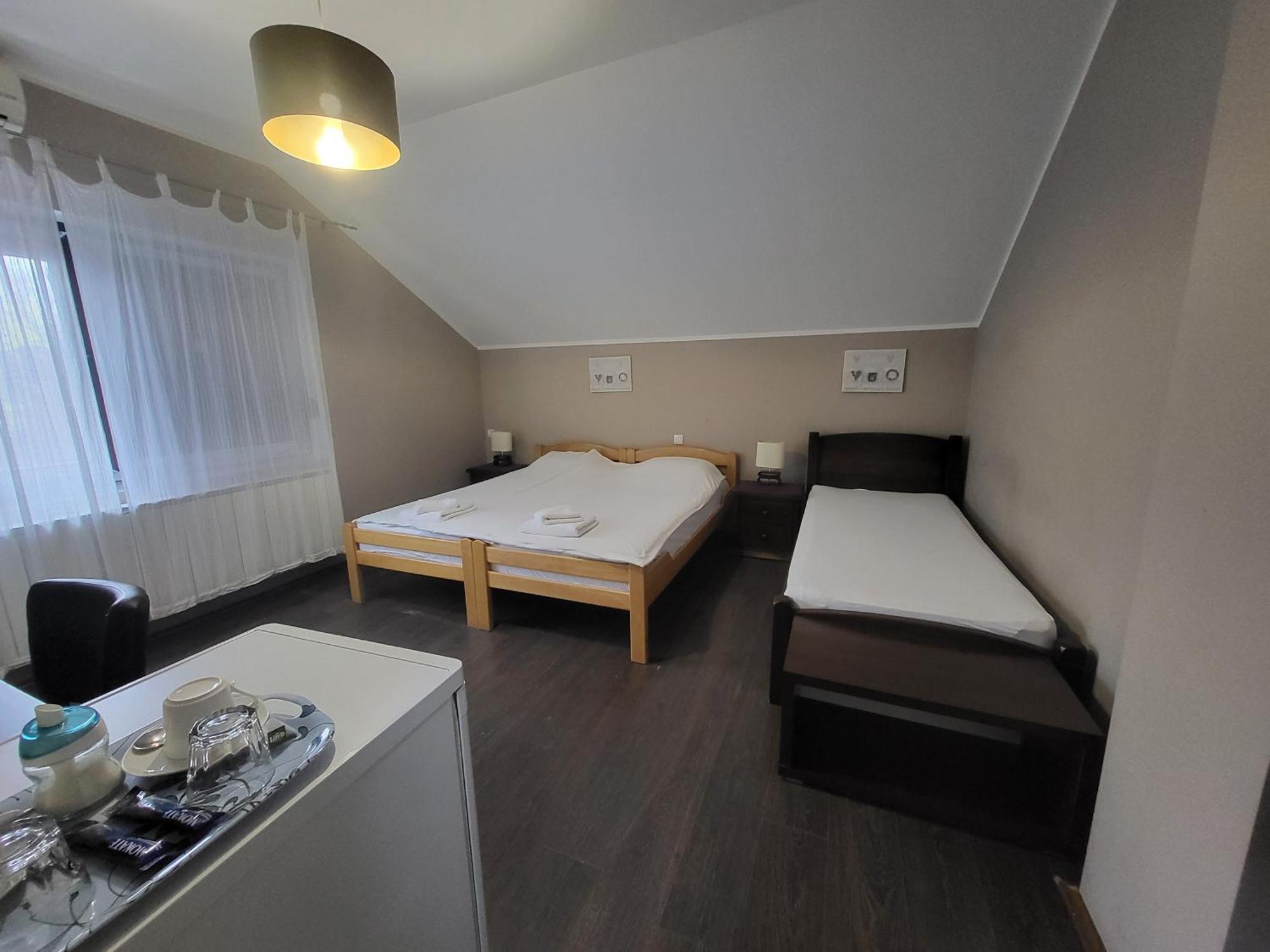Apartmani Simic Valjevo Zewnętrze zdjęcie
