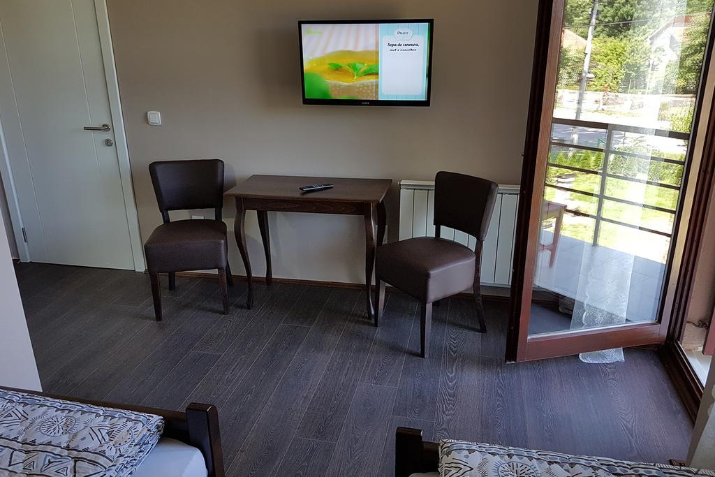 Apartmani Simic Valjevo Zewnętrze zdjęcie