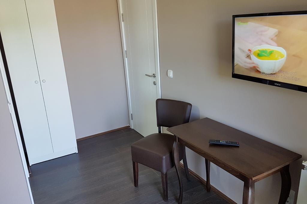 Apartmani Simic Valjevo Zewnętrze zdjęcie
