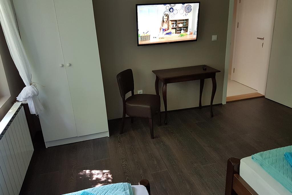 Apartmani Simic Valjevo Zewnętrze zdjęcie