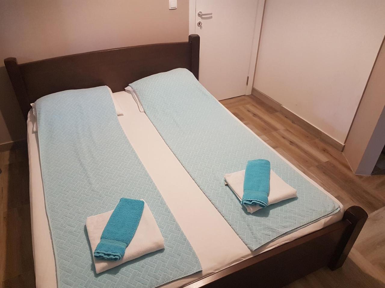 Apartmani Simic Valjevo Zewnętrze zdjęcie